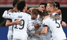 开云体育app-包含英格兰队锋线火力全开！横扫对手取三分的词条