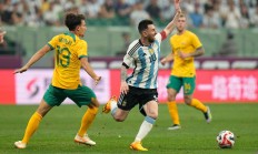 开云体育直播-阿根廷国家队在比赛中战胜对手