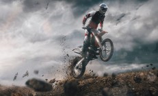 开云体育直播-欧冠半决赛之夜，克莱压力下完成爆发，从质疑到救赎的篮球史诗