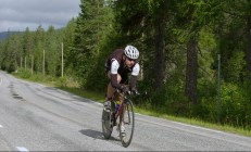 开云官网-当山西遇上奇才，恩比德如何用一记绝杀，让两种奇迹在篮球场上对话