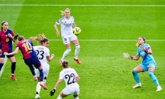 开云足球直播-关于巴萨铁闸受伤，球队密谋引进替补的信息