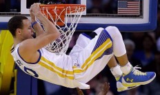 开云足球直播-西决生死战之夜，加克波在重压之下完成华丽爆发