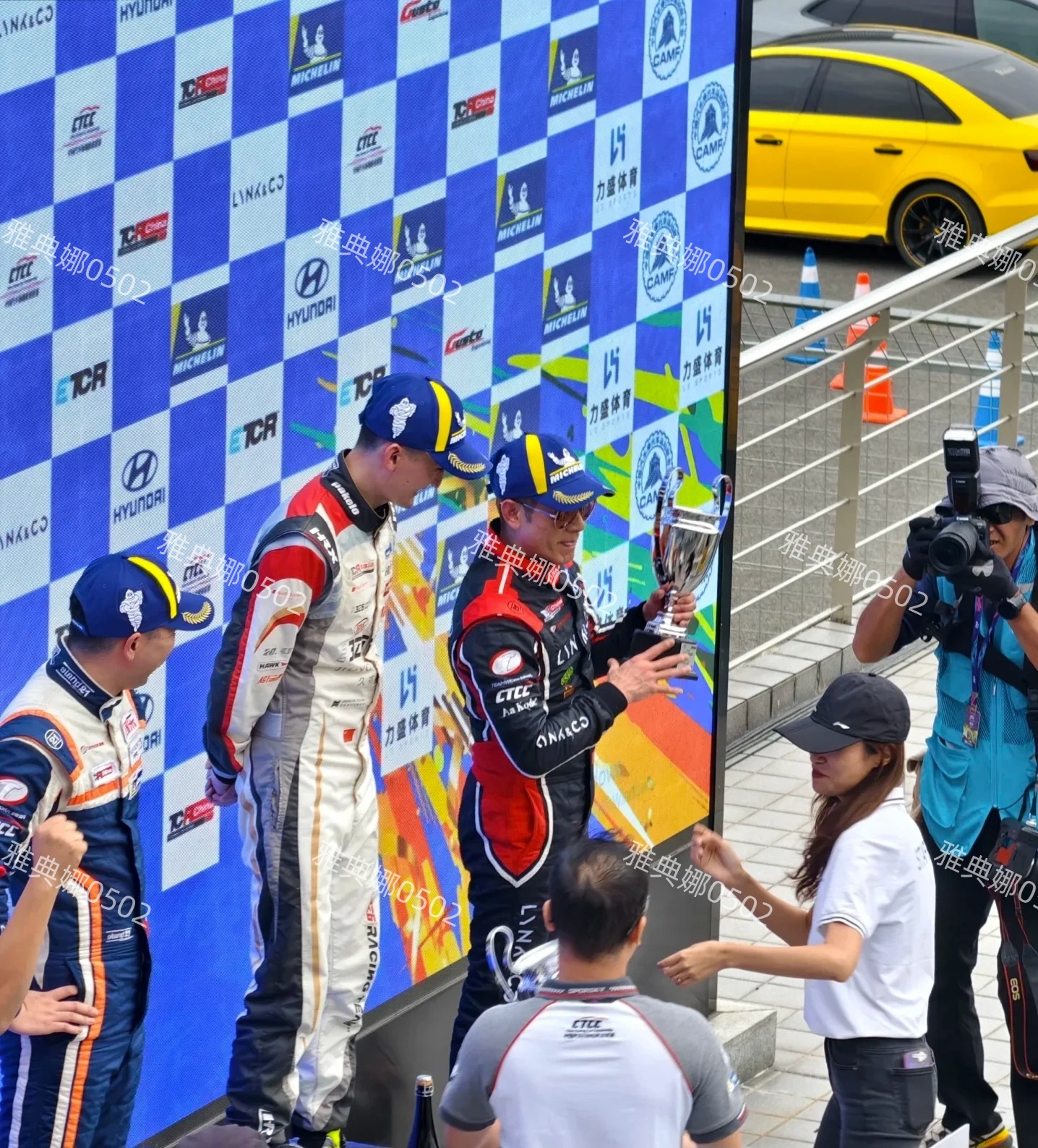 关于雷诺车队轻取哈斯车队，皮亚斯特里点燃赛场的信息