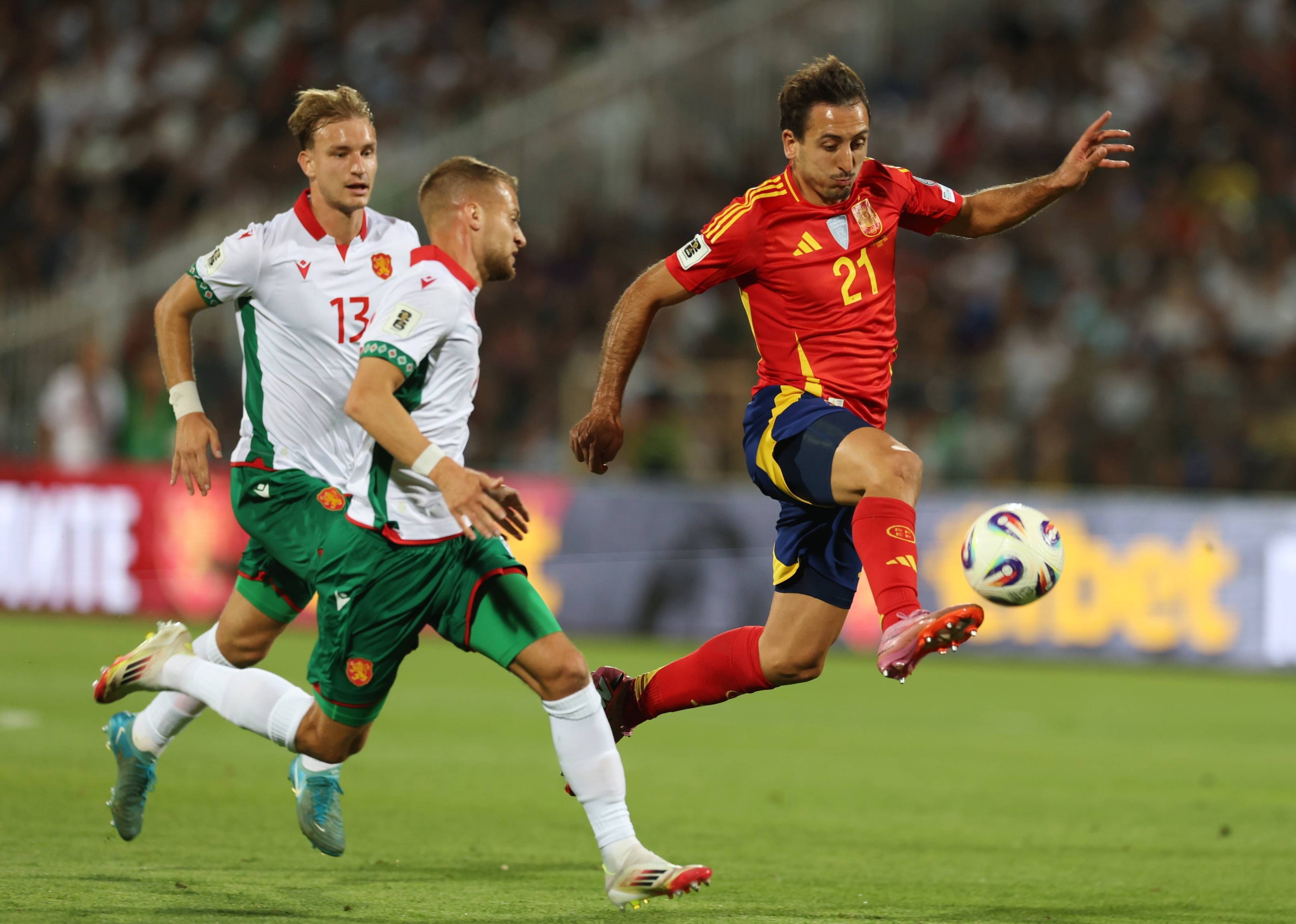 美国鏖战巴西，奥亚尔萨瓦尔高光表现