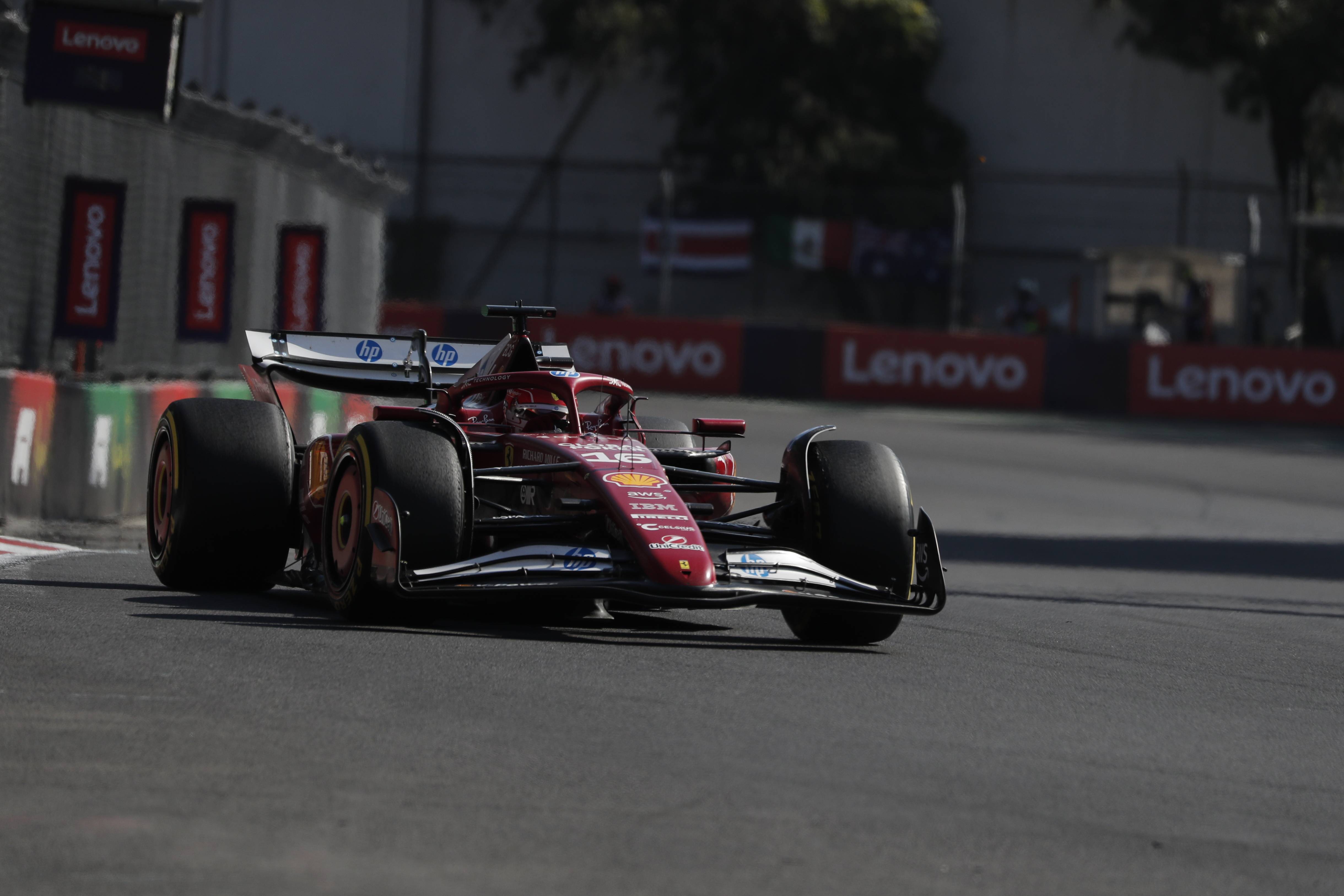 红牛车队轻取索伯车队，诺里斯带队取胜