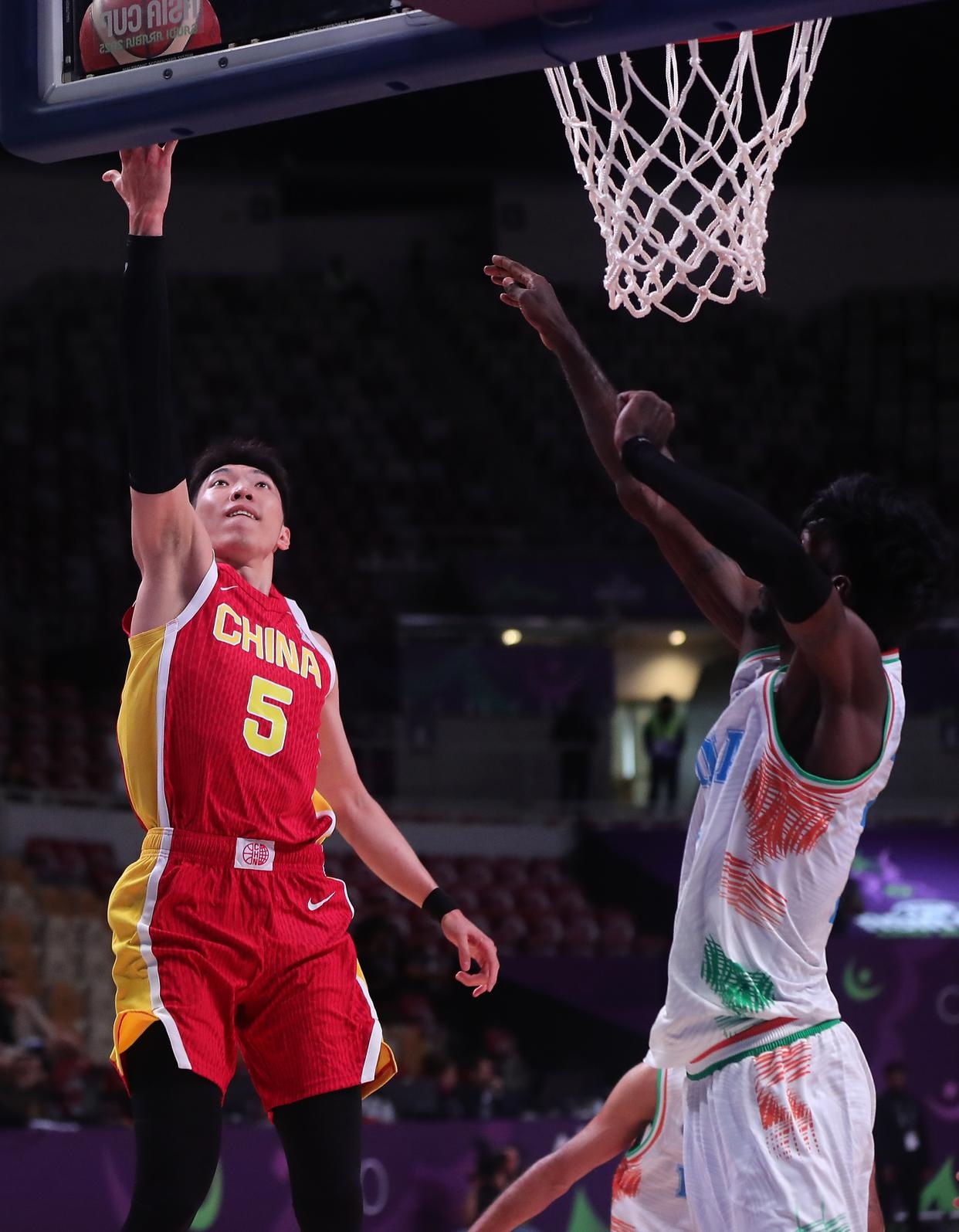 国际篮球锦标赛引发球迷热切期待