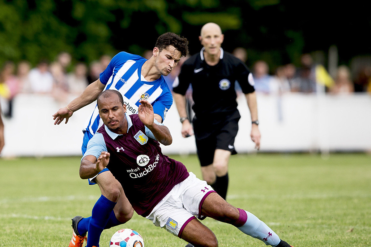 关于阿斯顿维拉主场大胜谢周三，取得三连胜的信息