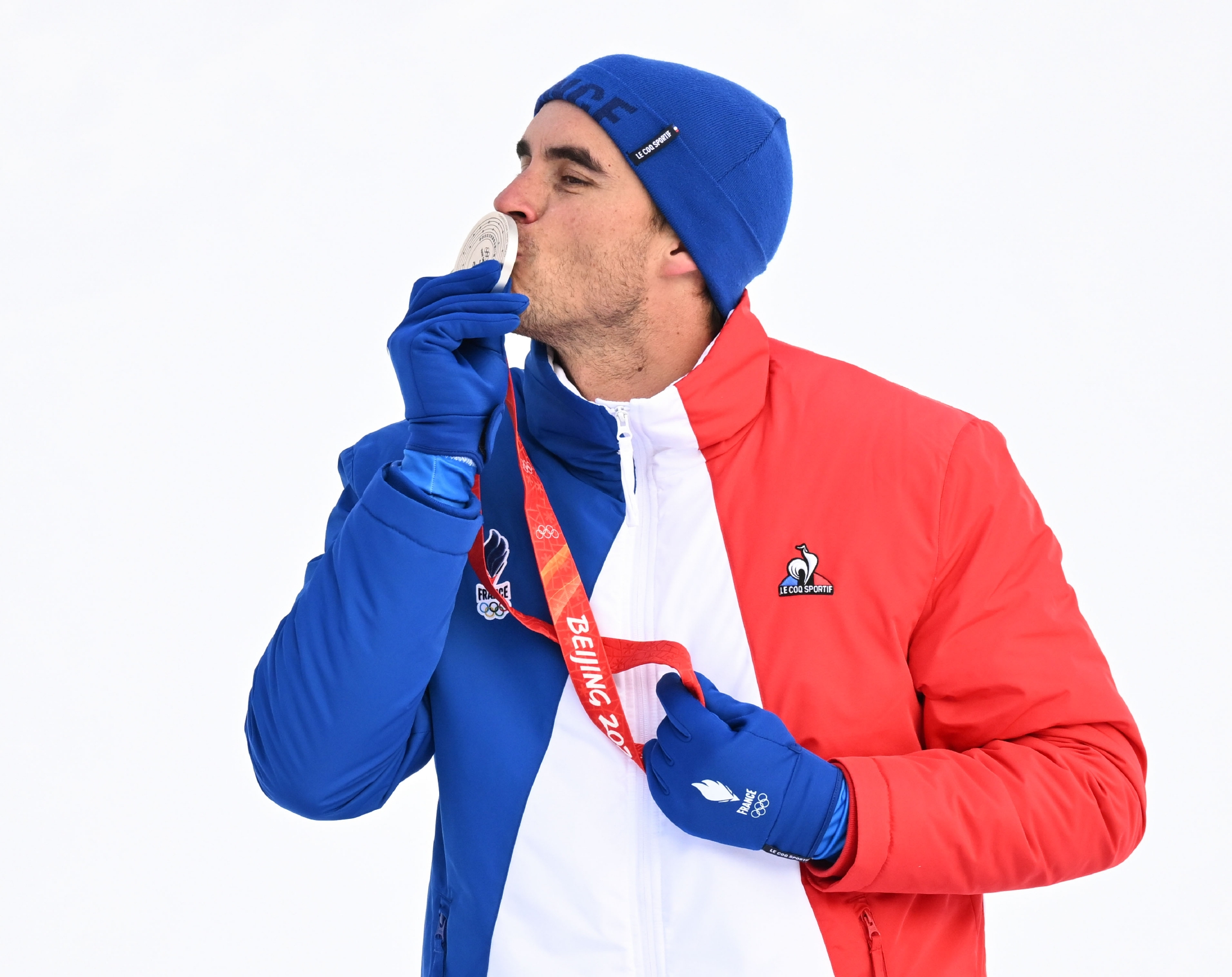 毛利地选手成功卫冕自由式滑雪滑降男子冠军的简单介绍