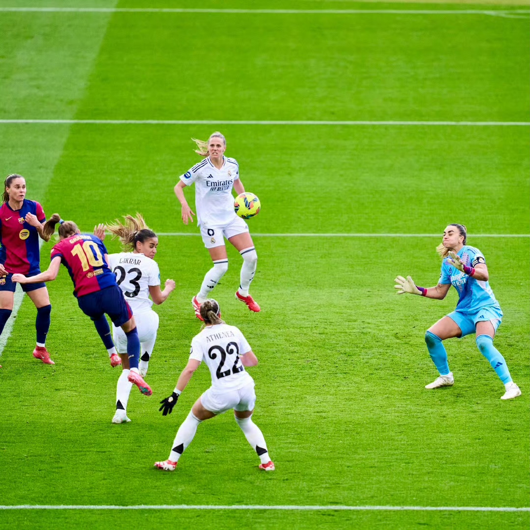 关于巴萨铁闸受伤，球队密谋引进替补的信息