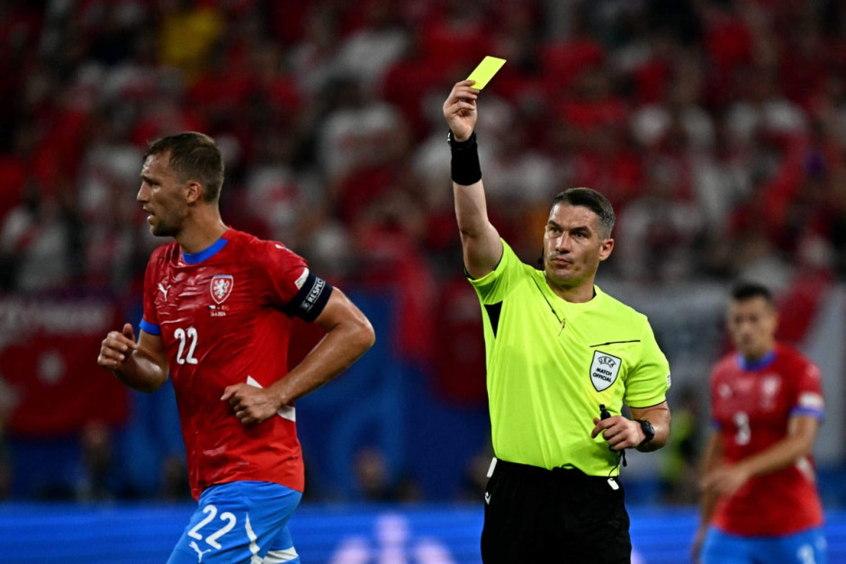 捷克苦战晋级，刷新欧国联纪录的简单介绍