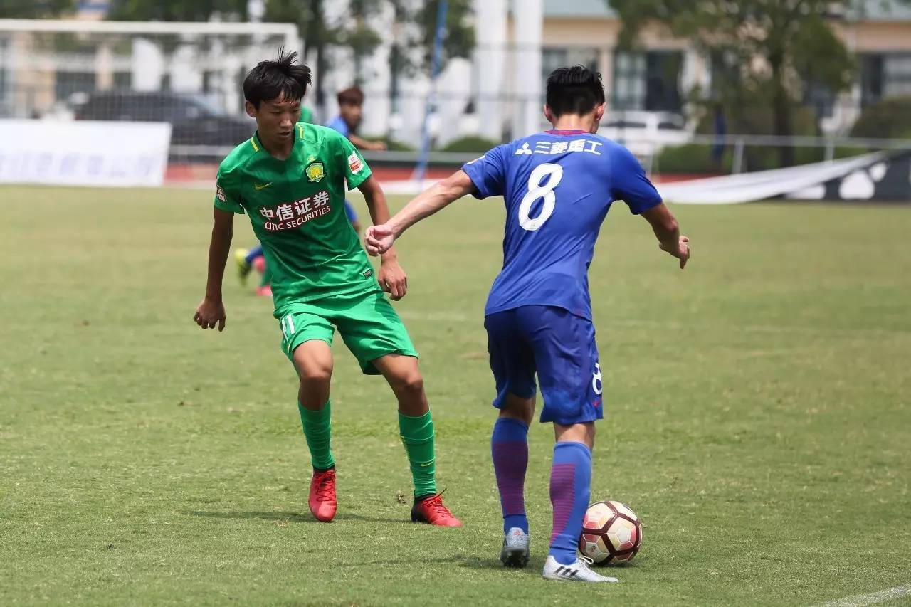 关于英格兰队鏖战韩国队，梁靖崑点燃赛场的信息