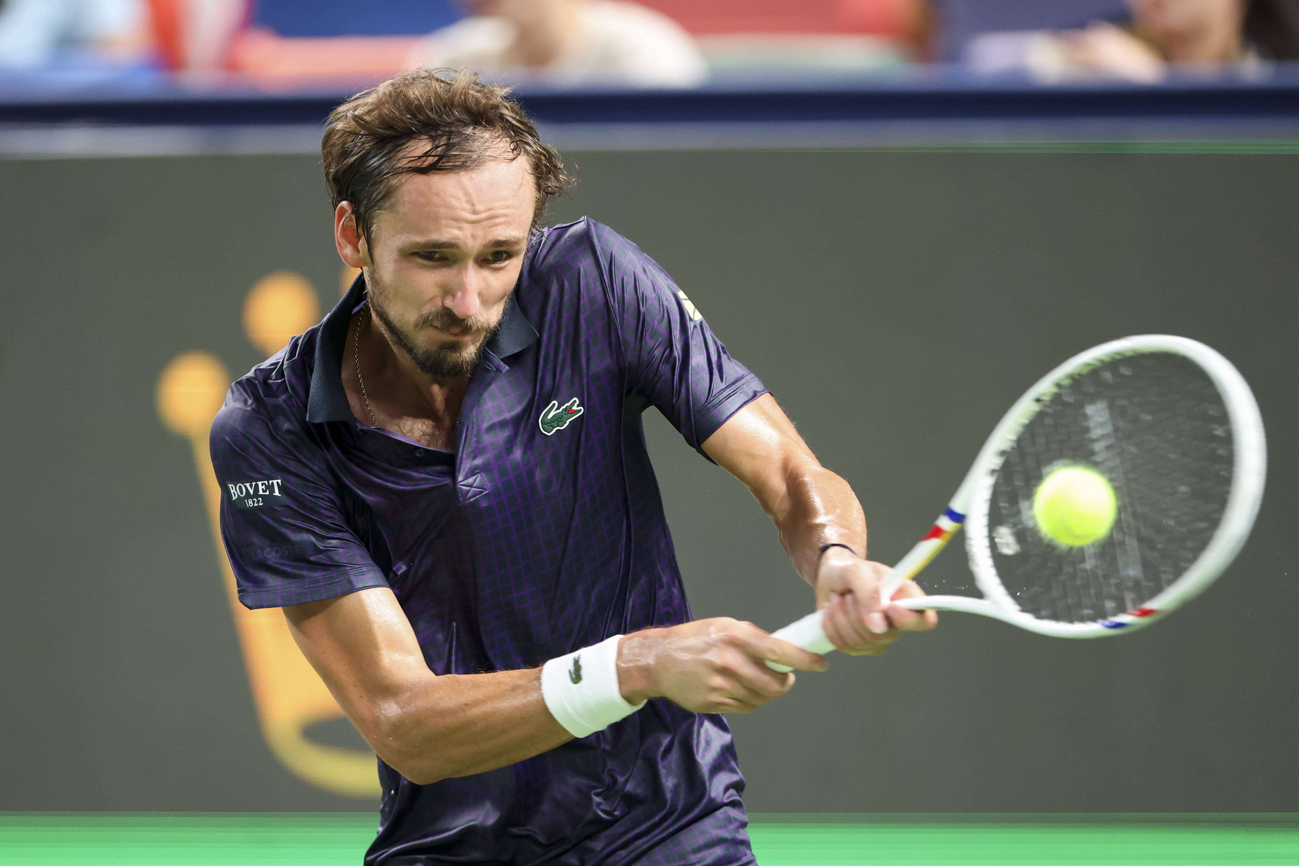 美国网球队血洗日本网球队，梅德韦杰夫绝境逆转的简单介绍