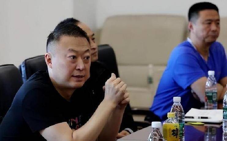 中国羽毛球队绝地反击法国羽毛球队，马琳打破历史纪录的简单介绍