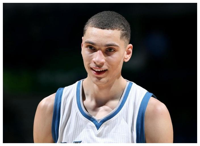 包含太阳逆转猛龙，拉文刷新纪录的词条