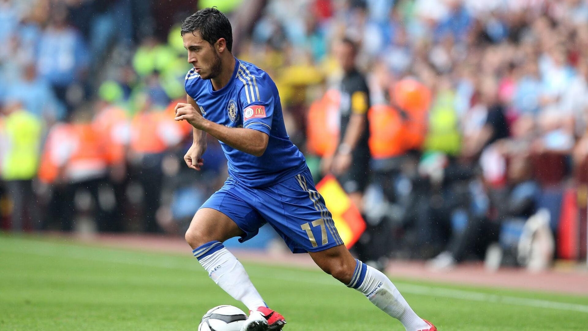 赛道上的中锋，当恩比德在F1街道赛中接管比赛，凯尔特人如何压制奇才的启示