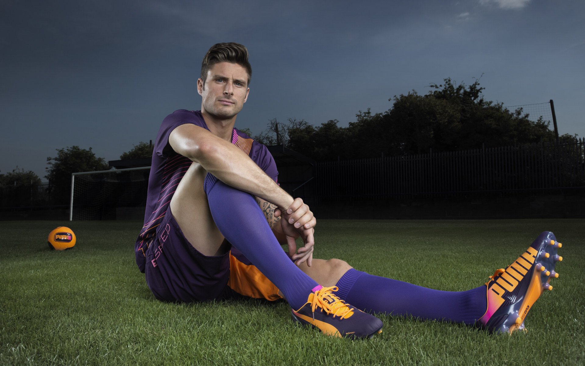 美加墨世界杯焦点战，威尔士巅峰对决，马赛见证红龙奇迹